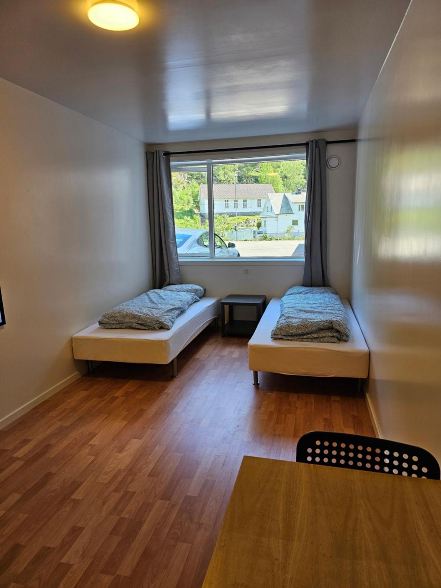 פלקפיורד Brufjell Hostel & Parking מראה חיצוני תמונה